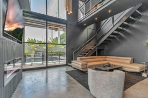 Poolside Loft: Great for Events